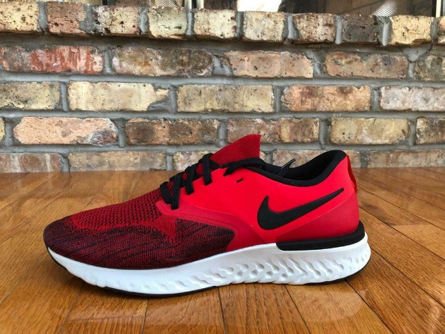 nike odyssey react vermelho
