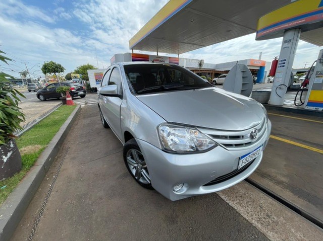 ETIOS XS 2018 1.5 COMPLETO AUTOMÁTICO