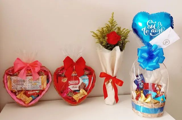 Cesta de chocolates para presente