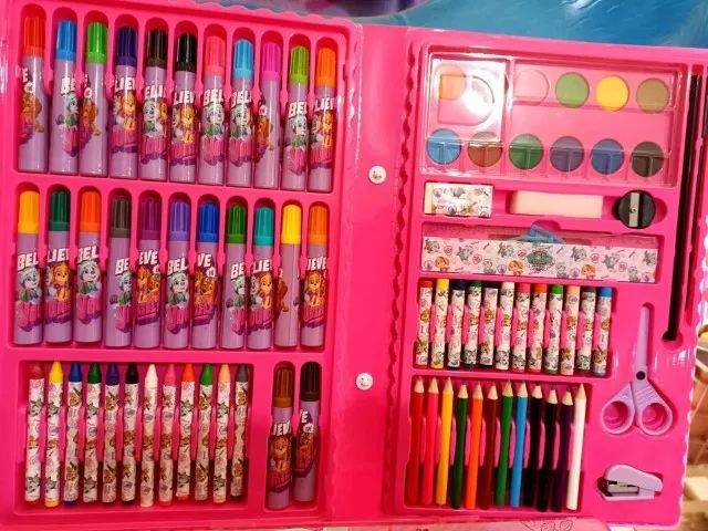 Boneca para colorir e imprimir: Desenhos - Artesanato Passo a Passo!   Páginas para colorear de princesa, Barbie para colorear, Páginas para  colorear de barbie