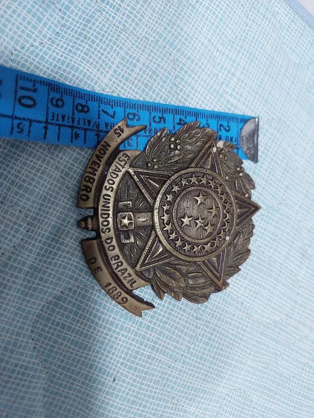 Raro Brasão Estados Unidos do Brasil 15 de novembro de 1889 original bronze só venda  - Foto 4
