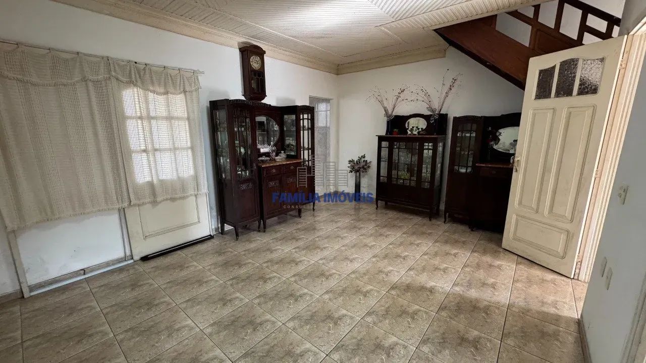 Sobrado de 3 dormitórios com Churrasqueira, Edícula e Quintal! - Foto 4