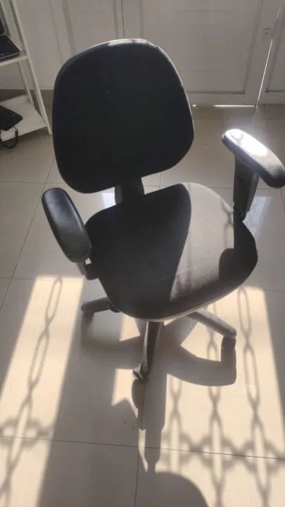 Cadeira de escritório R$220,00