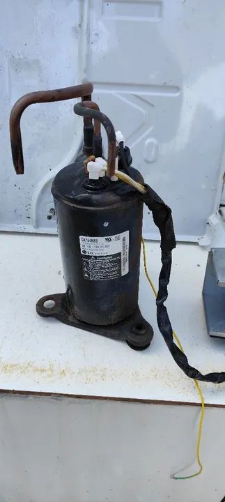 Compressor Gree 12000 BTU mais peças - Foto 3