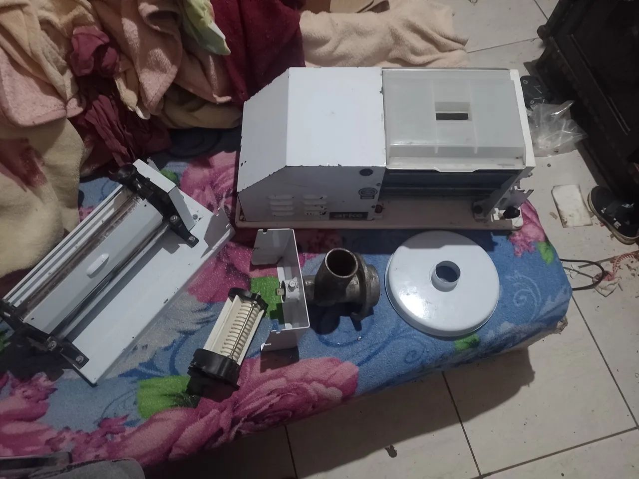 Vendo panificadora elétrica completa - Foto 3