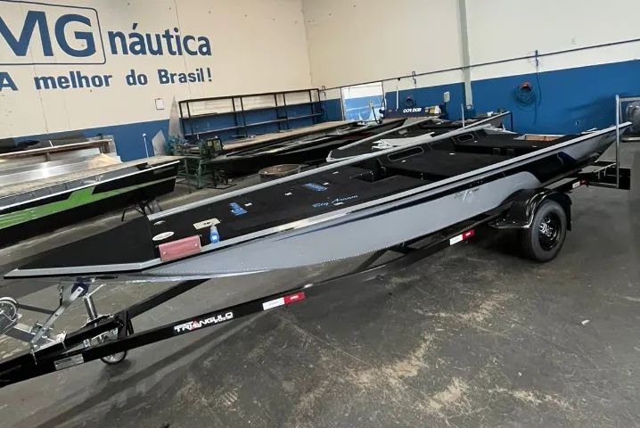 BIG ARROW-LANCHA ATÉ 30HP