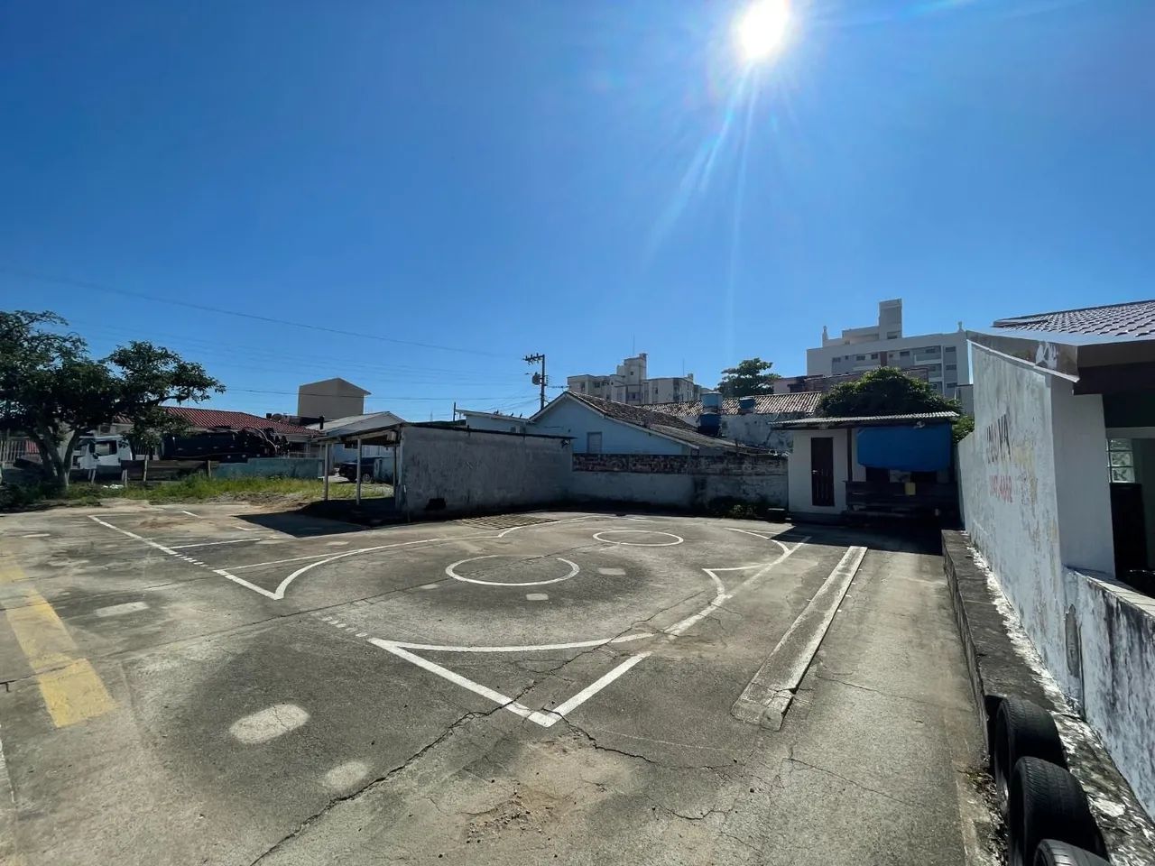 Terreno com 716,40 m² em Capoeiras - Á venda em Florianópolis