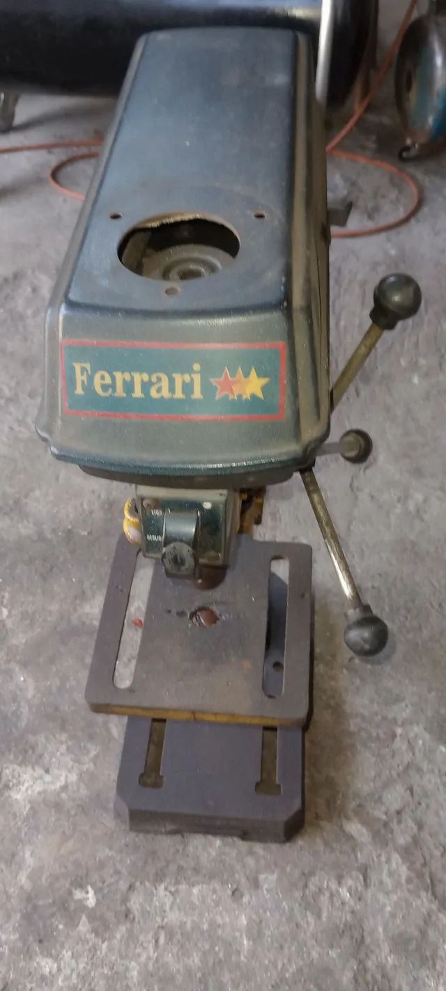 Furadeira de coluna 
