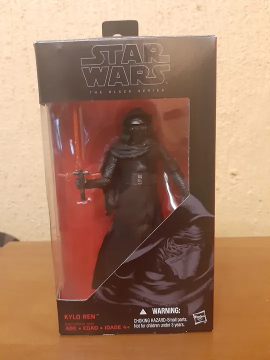 Boneco Star Wars - Kylo Ren - The Black Series