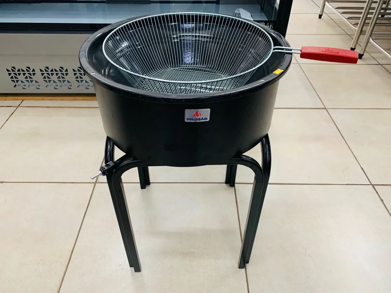 FRITADEIRA A GÁS 14 LITROS COM SUPORTE  - Foto 3