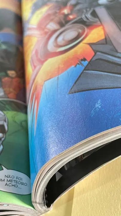 Injustiça Deuses Entre Nós - Volume 2 - Panini Comics - capa cartão - 2014 - Foto 4
