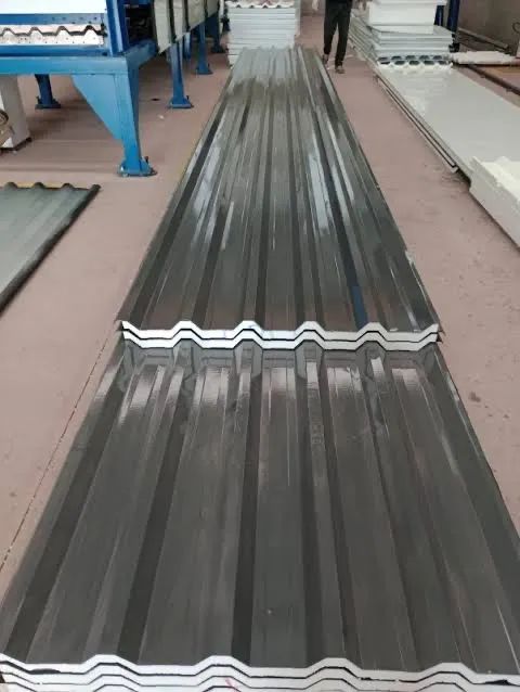 Telha sanduíche (termo acústica)