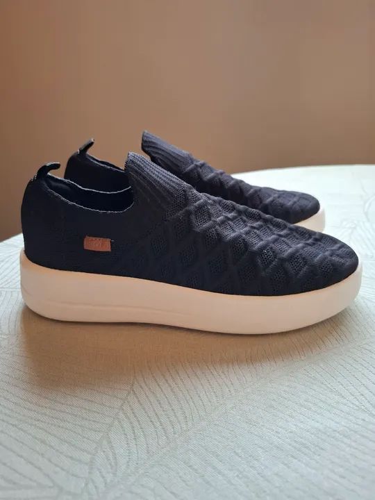 Tênis casual novo Anacapri tamanho 35 super confortável nunca usado