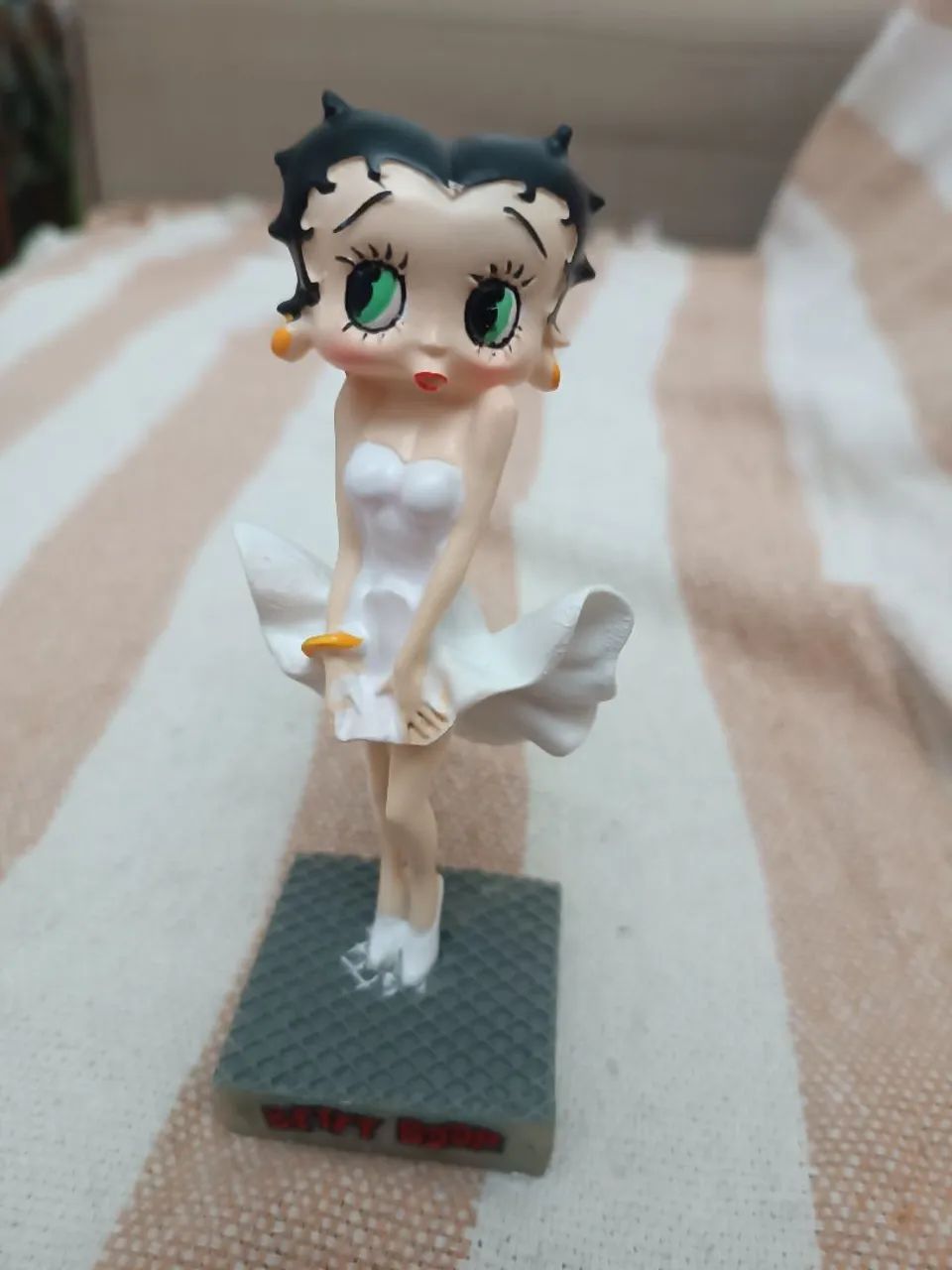 Boneca Betty Boop - versão Marilyn Monroe - coleção Salvat - Foto 2