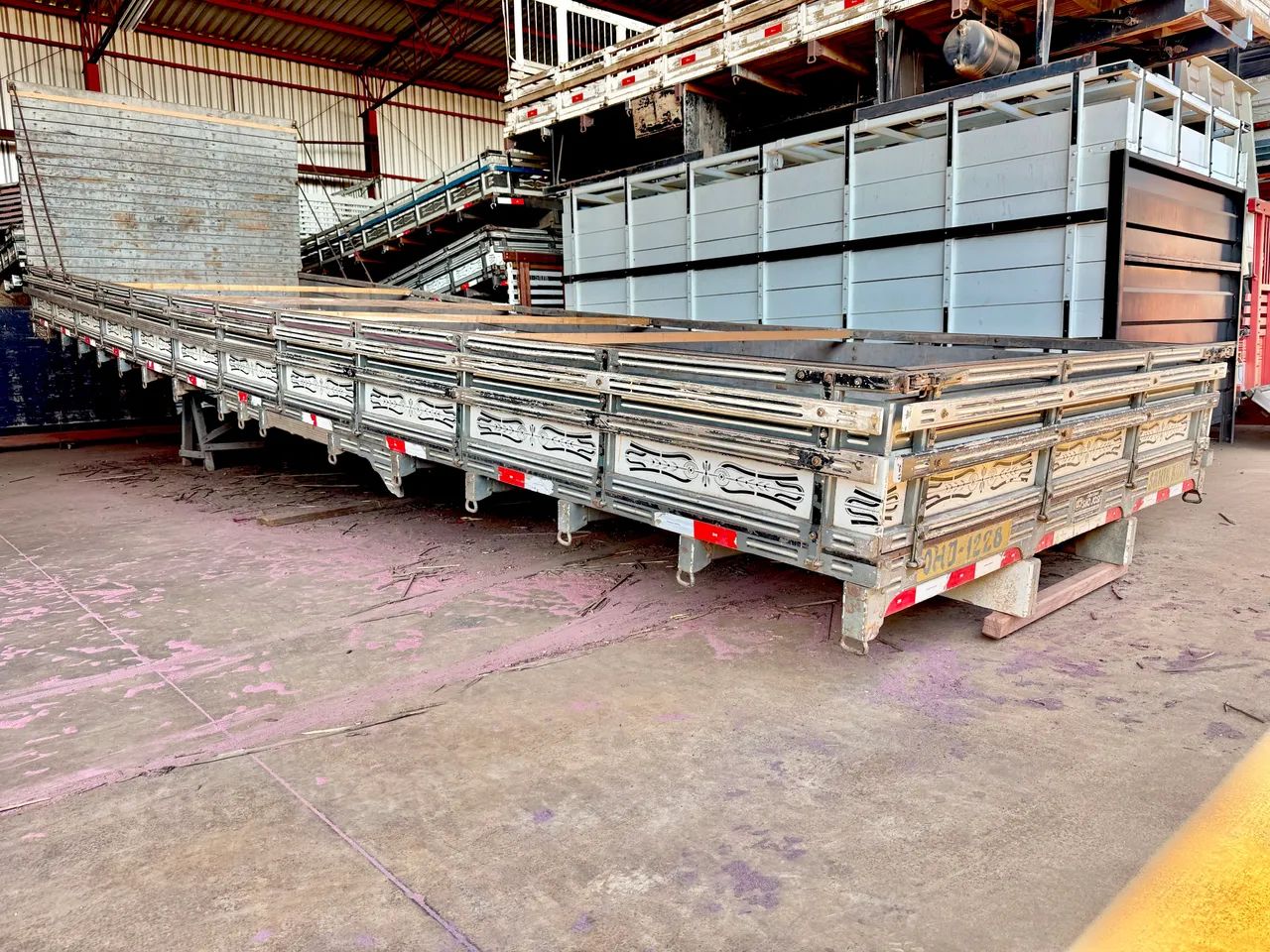 CARROCERIA MADEIRA 8,70