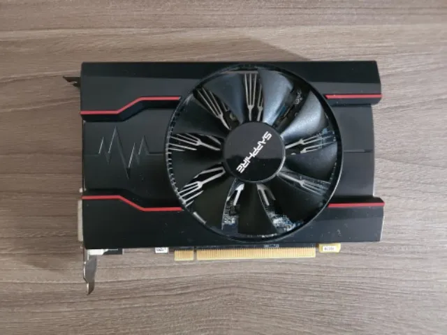 Placa de Vídeo Radeon RX 550 4GB Sapphire