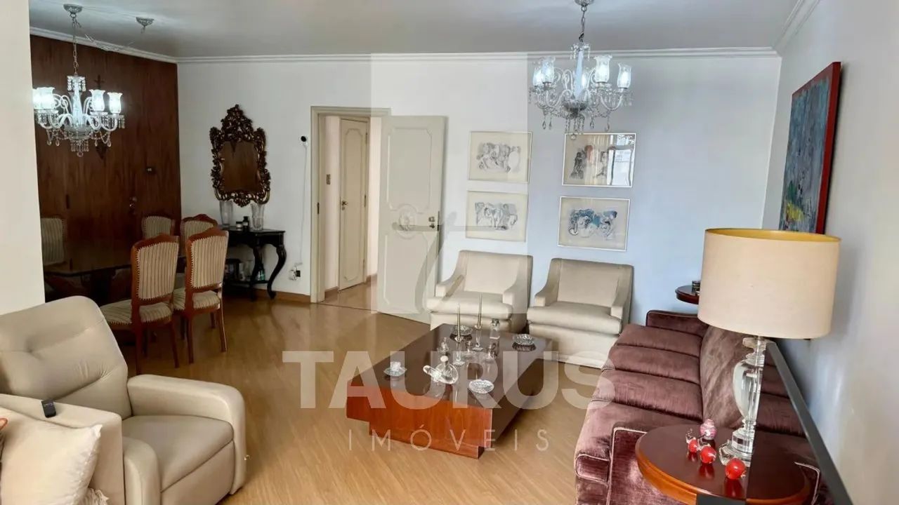 Apartamento à venda, 2 quartos, 1 Vaga, 138M², Centro.