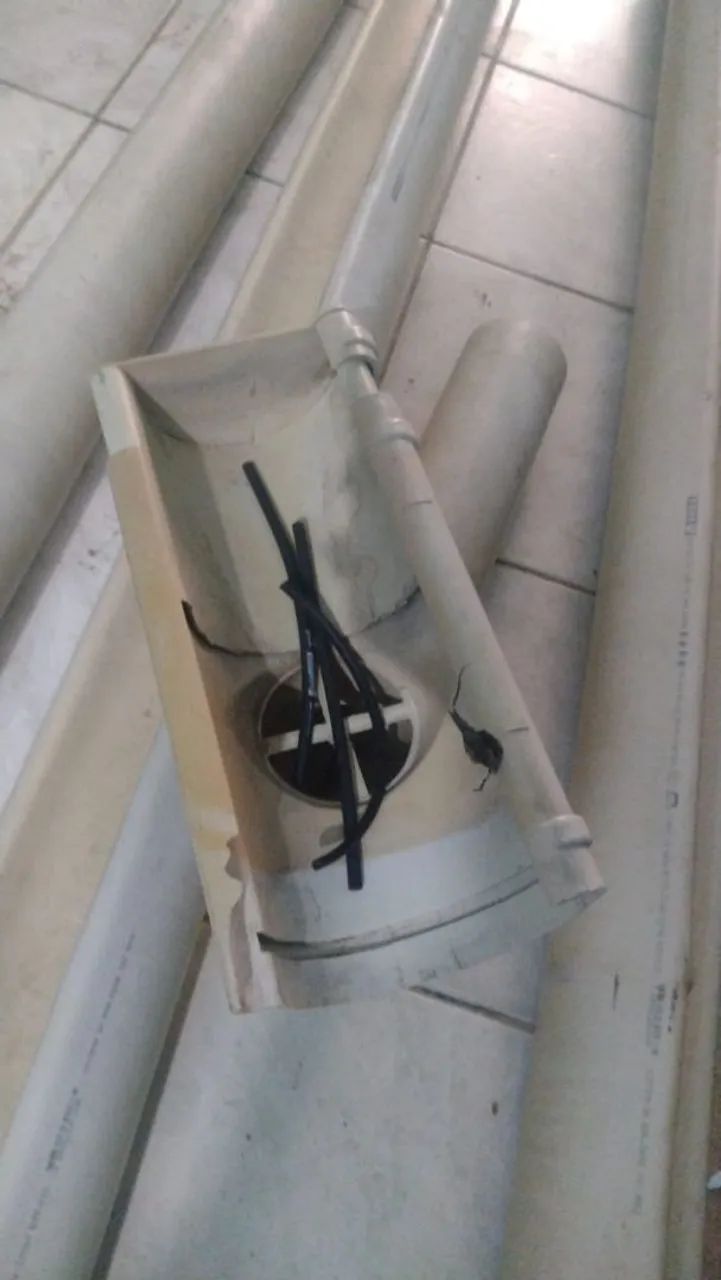 Calha 64840812232835123