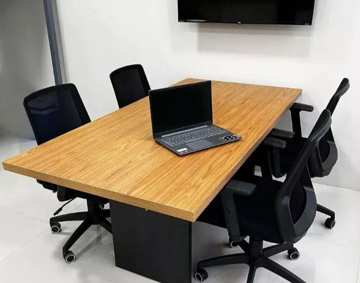 Mesa de Reunião para Escritório Moderna