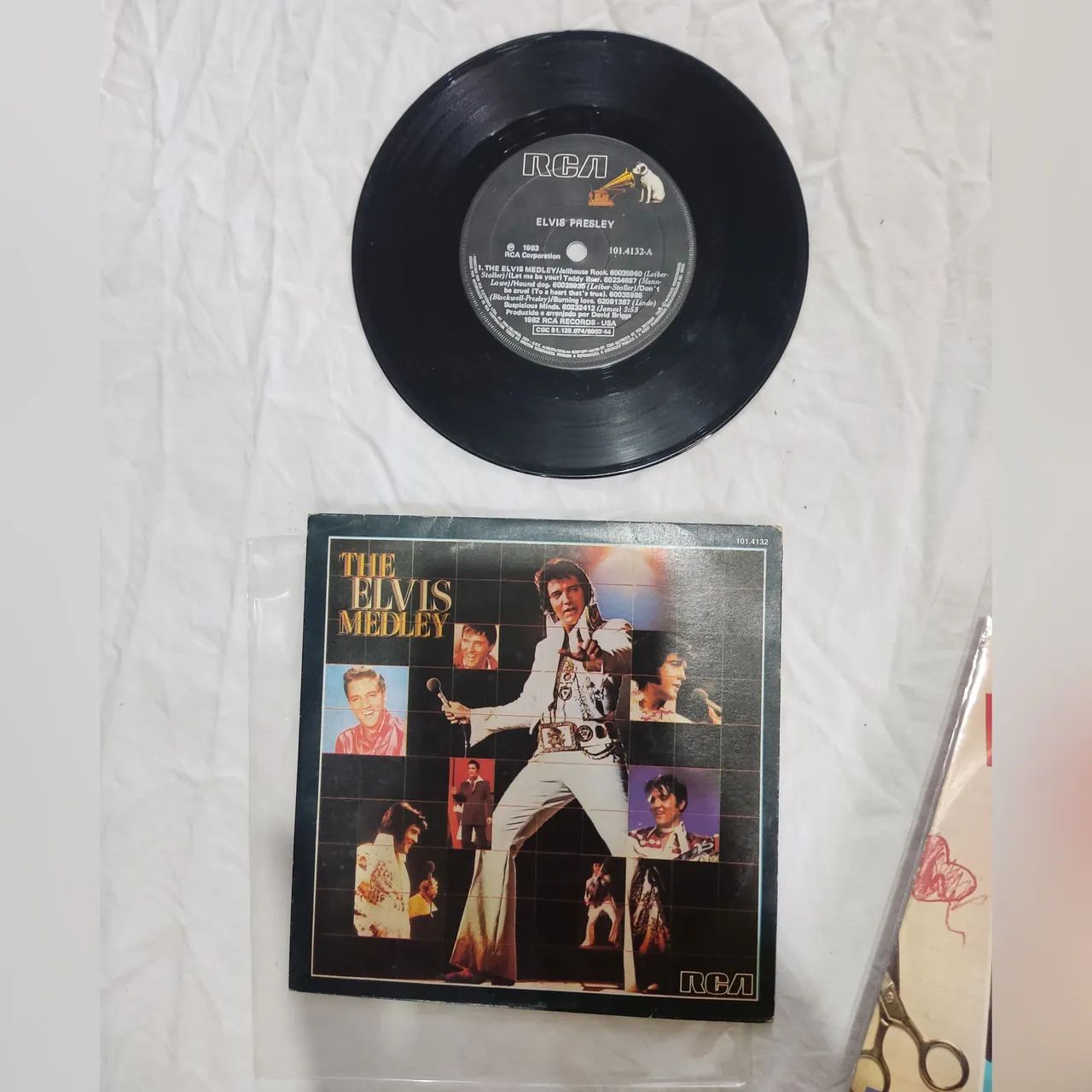 LP compacto Elvis Presley - madley