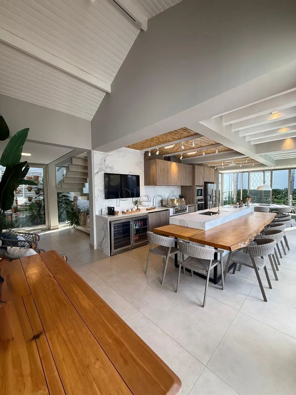 Casa à venda em Campinas, Vila Hollândia, com 4 suítes, com 380 m², Condomínio Residencial
