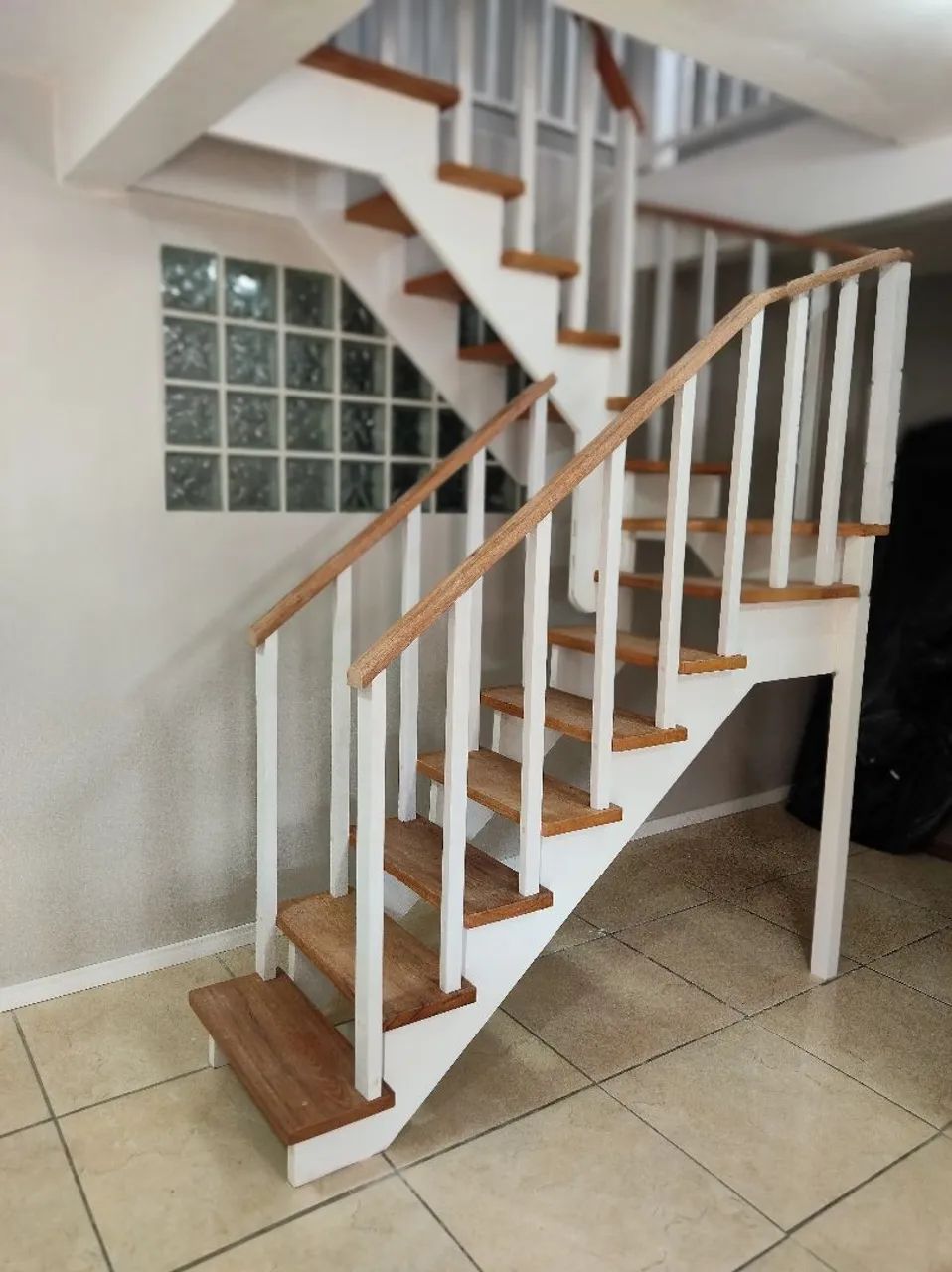 Escada madeira  - Foto 4