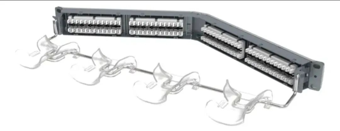 PATCH PANEL ANGULAR 24P CAT.6 COMMSCOPE - Foto 3