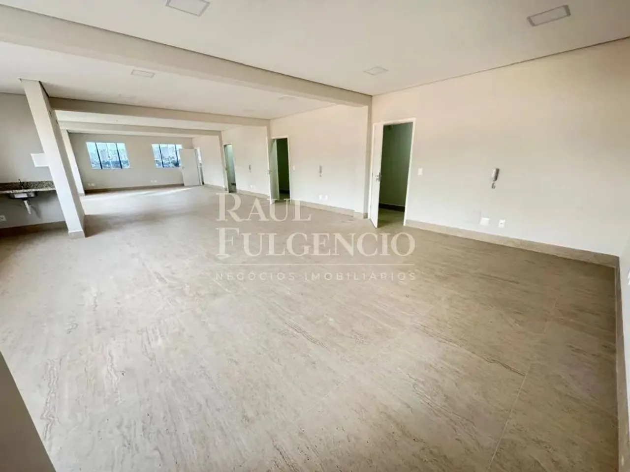 Sala Comercial para locação próximo a Gleba Palhano , Londrina 4 Salas, 4 Banheiros, 4 Gar