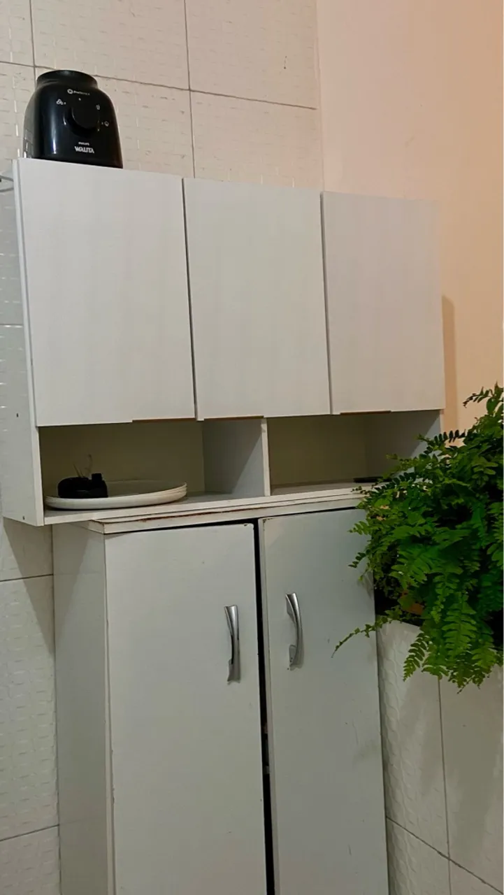 Armário de cozinha branco