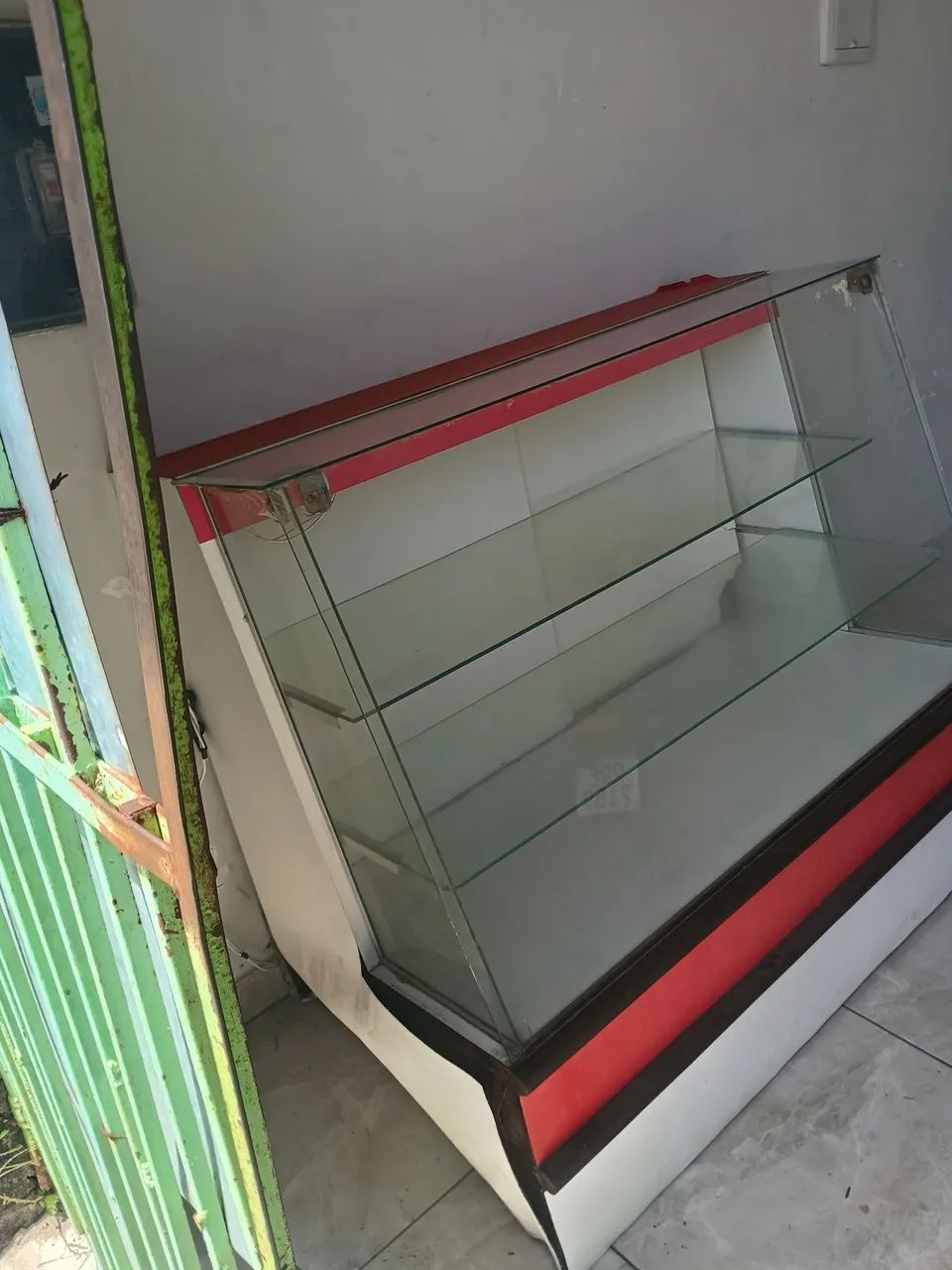 balcão vitrine para reforma - Foto 3