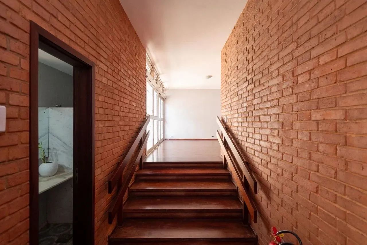Sobrado setor sul - Goiania Casa de Rua com 4 Quarto(s) e 5 banheiro(s) à Venda, 355 por R - Foto 2