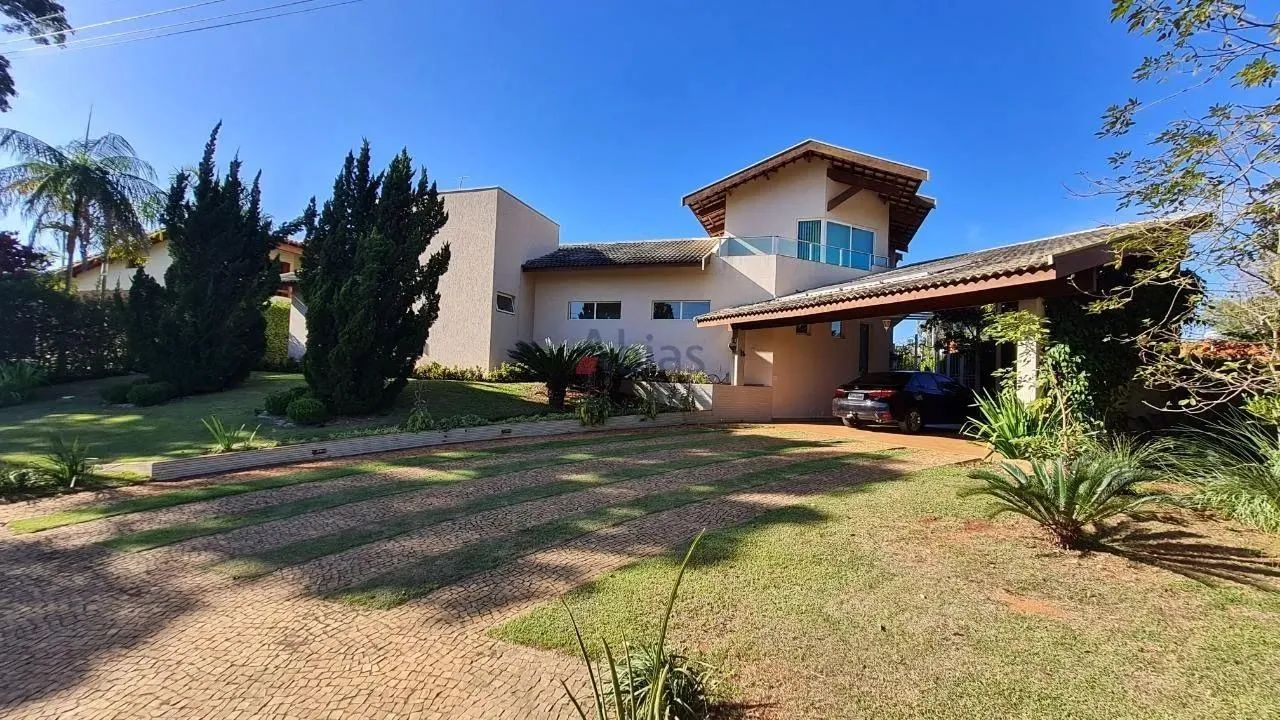 Casa à Venda em Vila Pinhal - 5 Dormitórios, 360m²