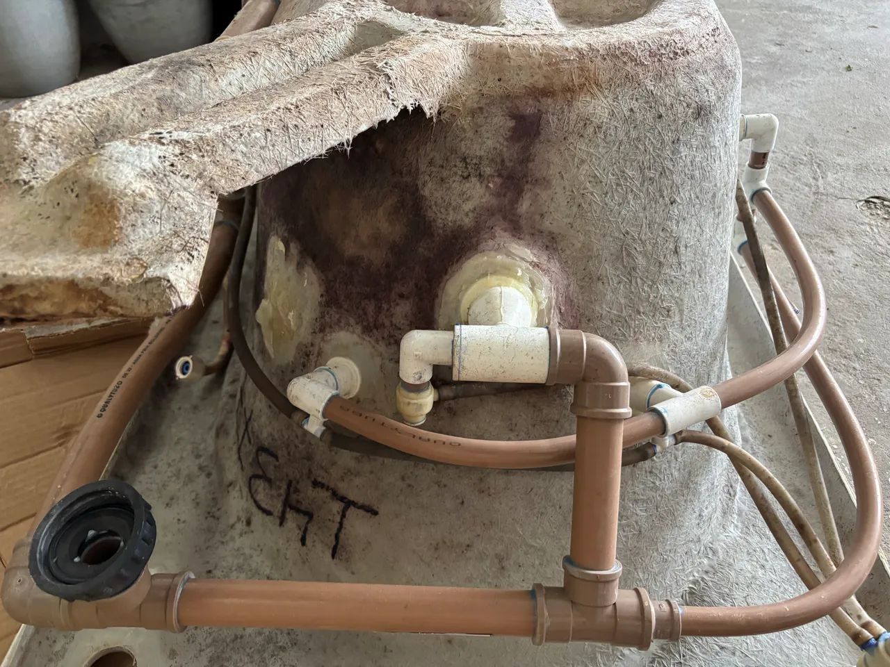 Used whirlpool bathtub64573574227971124