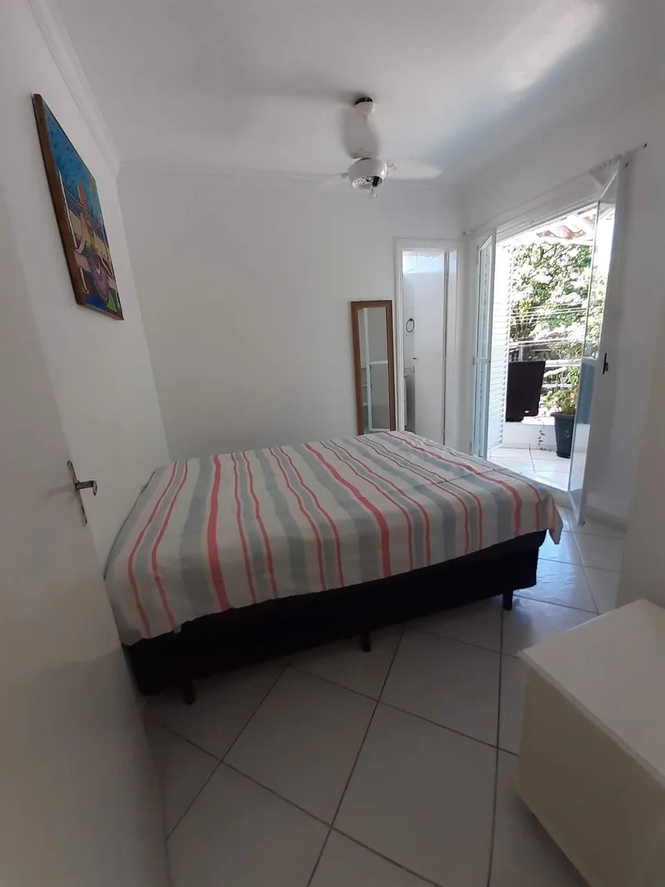 Temporada Alugo Suíte P/Casal 1 Quadra da Praia do Tombo, Guarujá-SP.