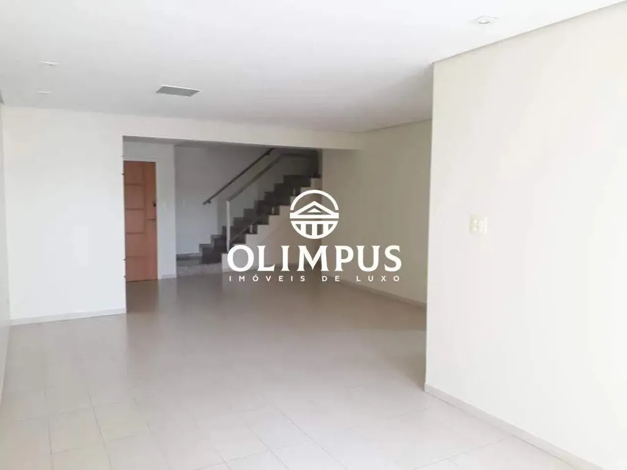 Cobertura duplex bairro Jardim Finotti com área útil e 271,10 m² em principal avenida prox
