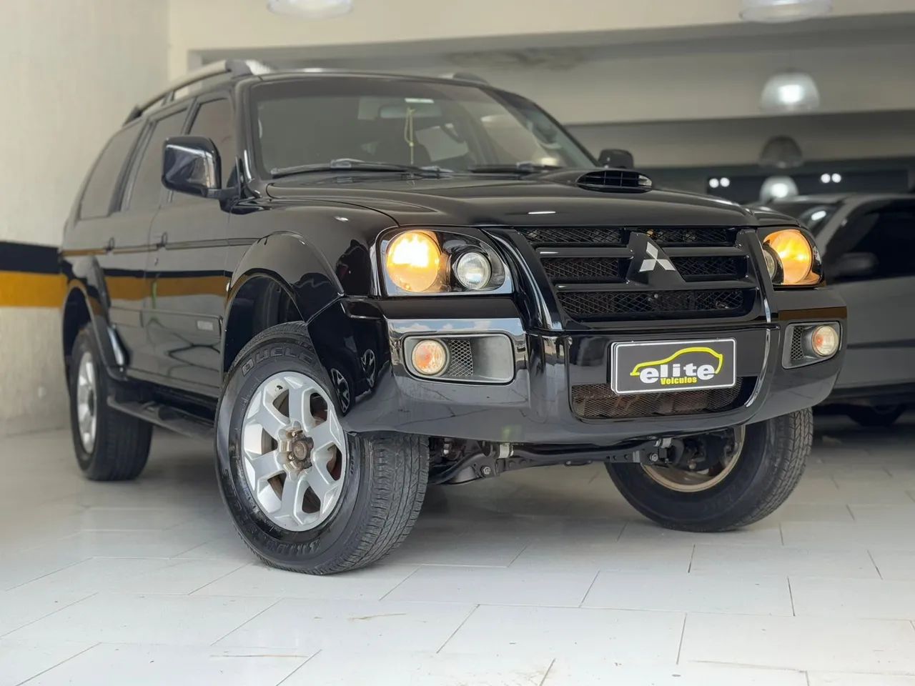 Mitsubishi Pajero Sport Hpe 2.5 Diesel Automatica Completa Financia e Troca 