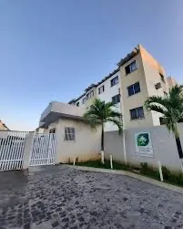Alugo quarto para mulher