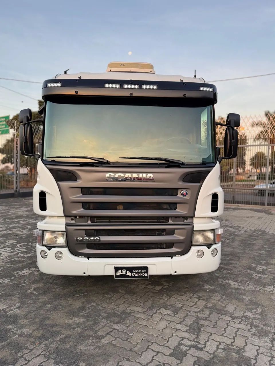 Scania P340 Bitruck 8x2 Ano 2012 - Foto 2