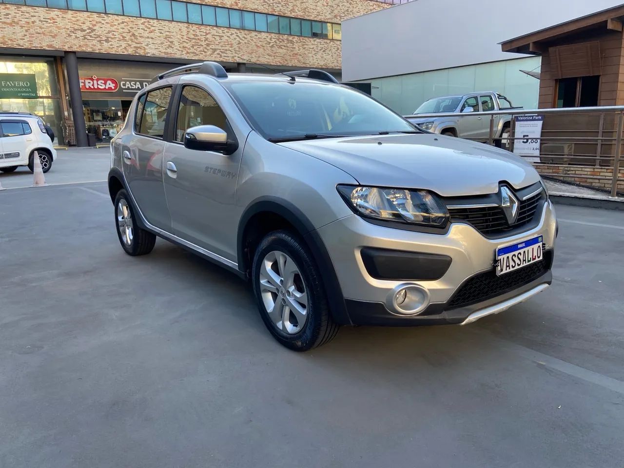 Renault Sandero STEPWAY 1.6 COMP. 2019 - Foto 2