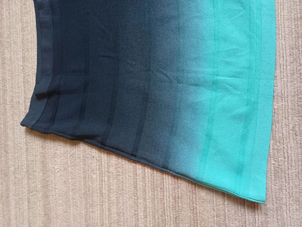 Saia Ombré Verde e Azul - Elegância e Estilo - Foto 2