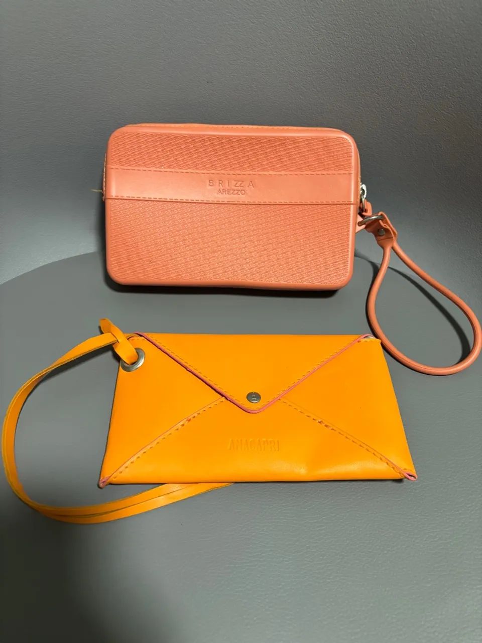 Bolsa tipo clutch Anacapri e Arezzo