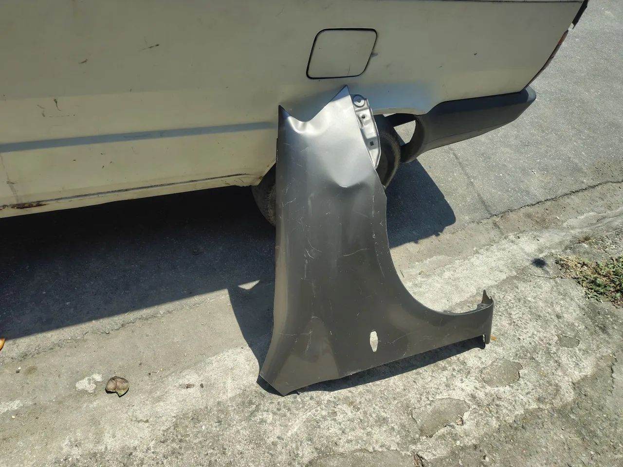 Paralama direito Toyota Etios 2013 a 2021 c/ detalhe a ser recuperado - Foto 2