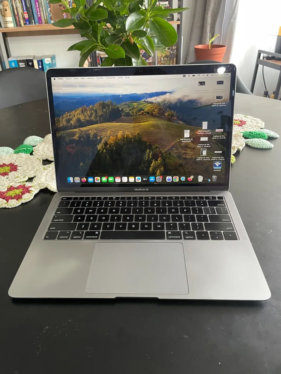 【美品】MacBook Air A1932 13inch 8GB/128GB MacBook Air 13