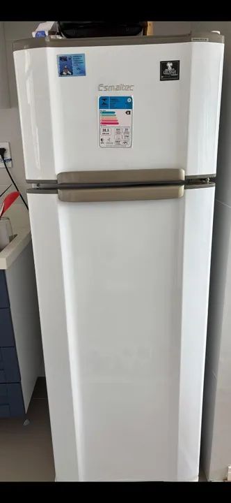 Geladeira Duplex Esmaltec