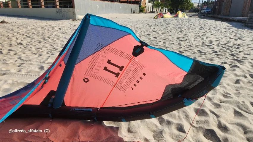 vendo kite rebell duotone sls 2022,  11mt otimo estado de conservação  inclue clickbar2021