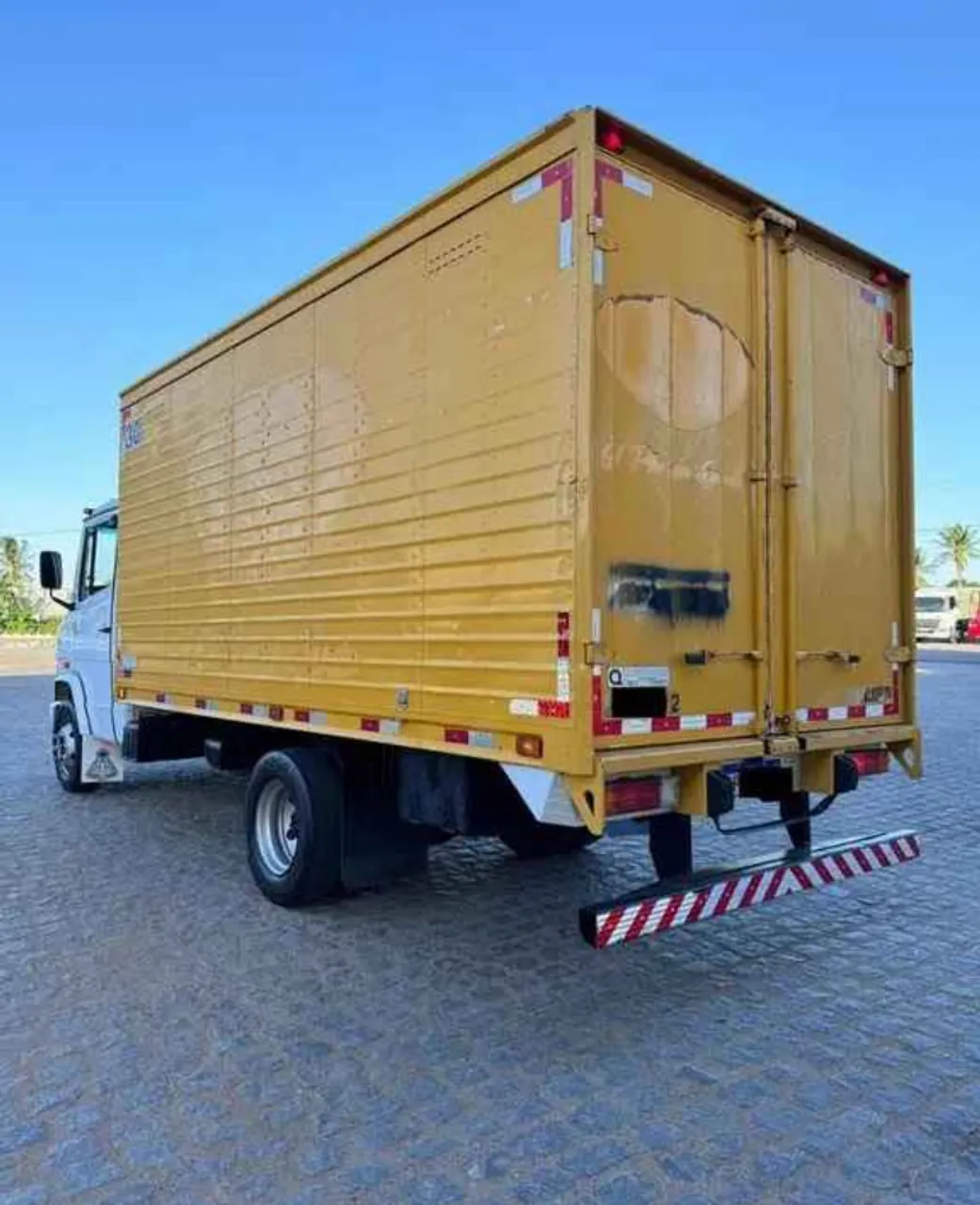 "caminhoes 710" no Brasil