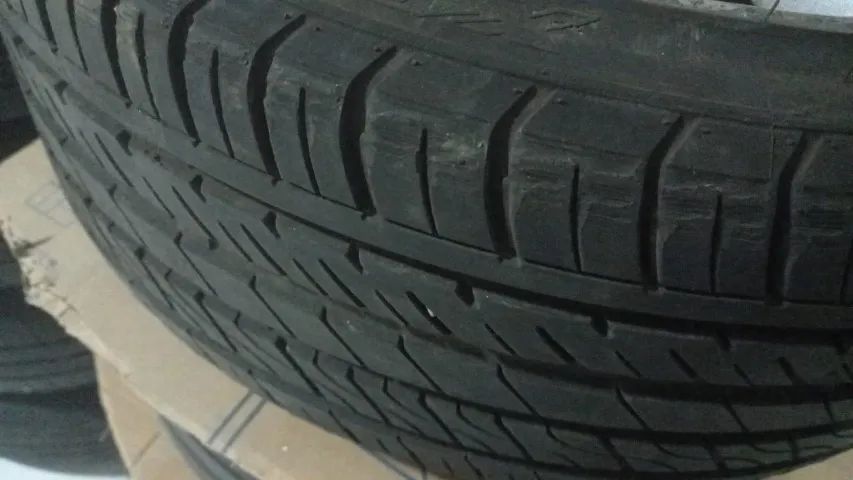 Jogo de rodas do jetta aro 17  - Foto 3