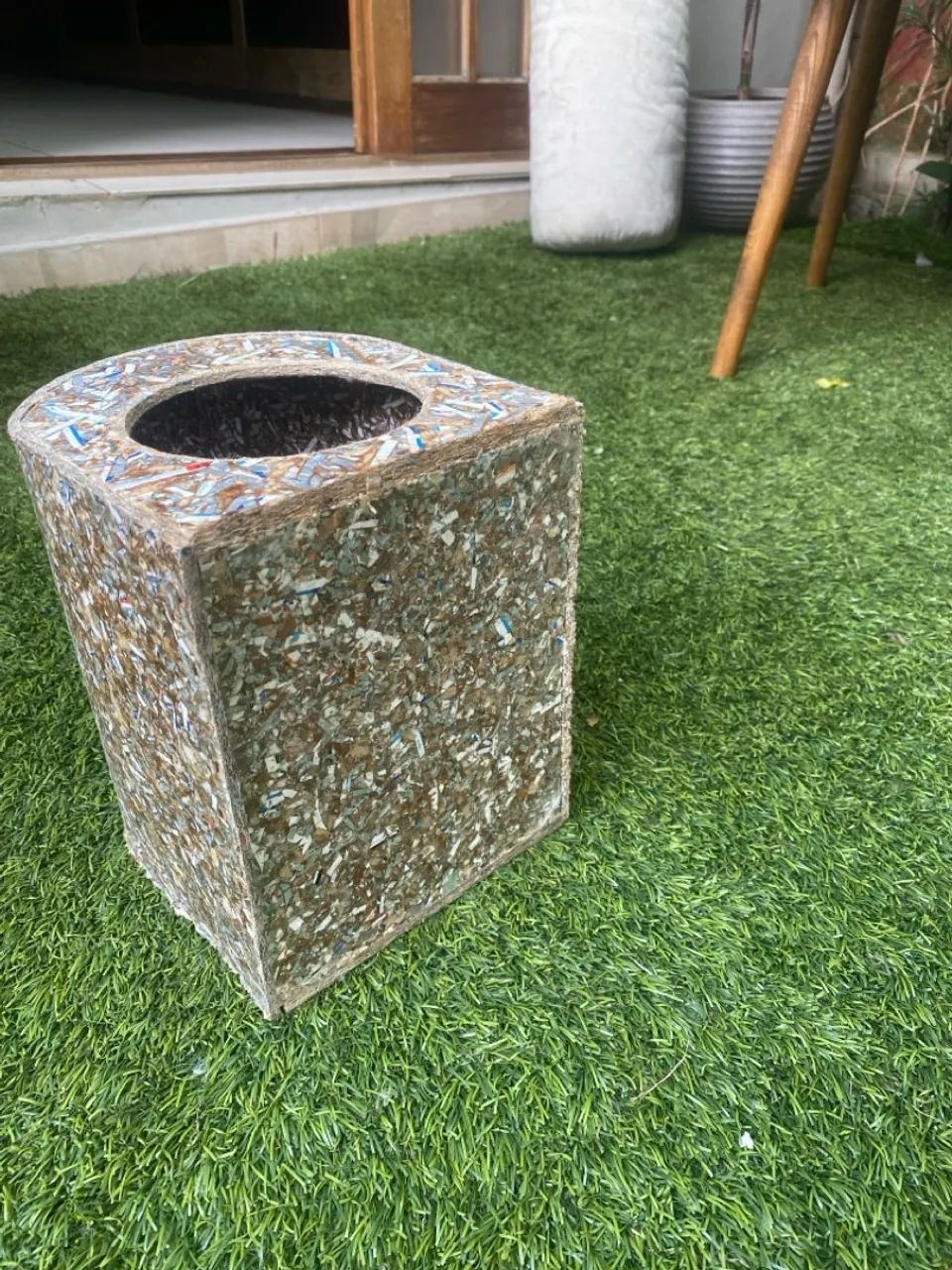 Casinha para animais de estimação feita de papel reciclado - Foto 4