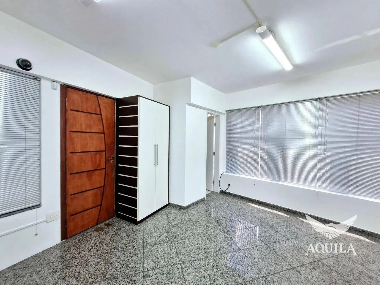 SALA COMERCIAL COM 63 m² NO EDNO EDIFÍCIO DALLAS - PARQUE CAMPOLIM - SOROCABA