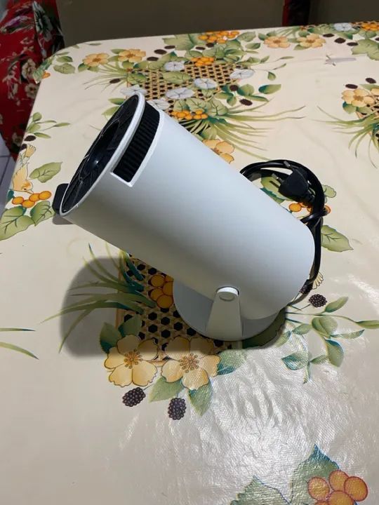 Projetor hy3000 com tripé  - Foto 4